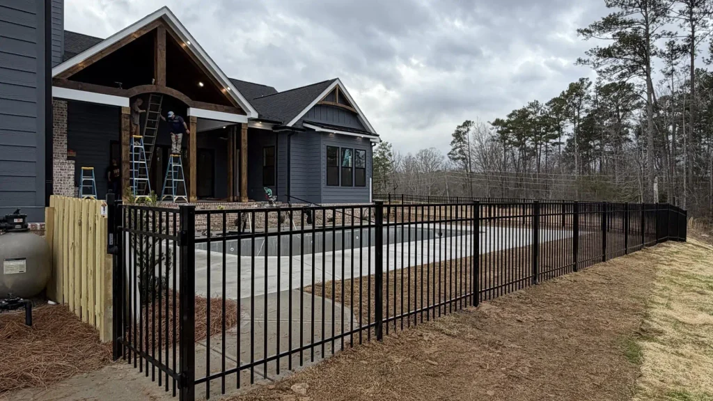 Fencing Services Content Image